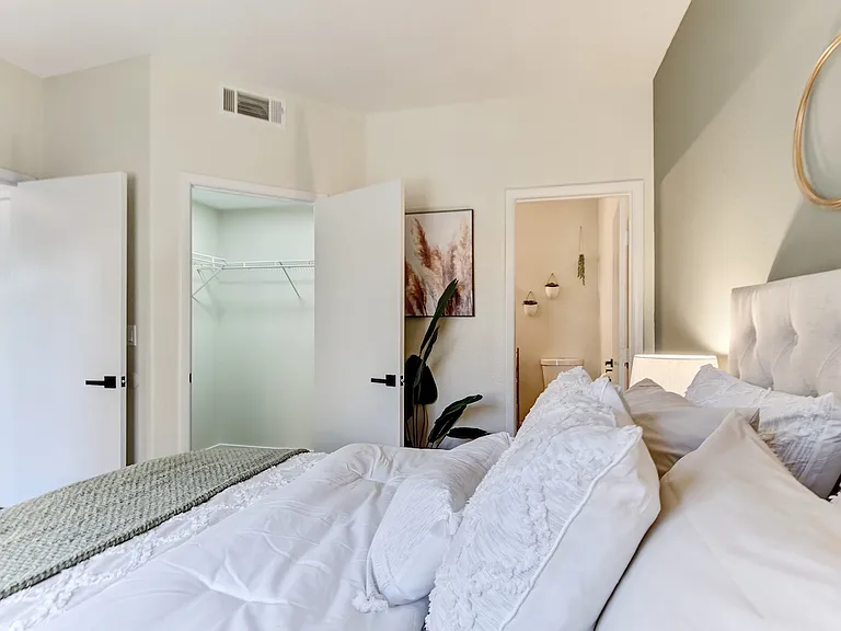 2071 Hussium Hills St #207 — Photo 4