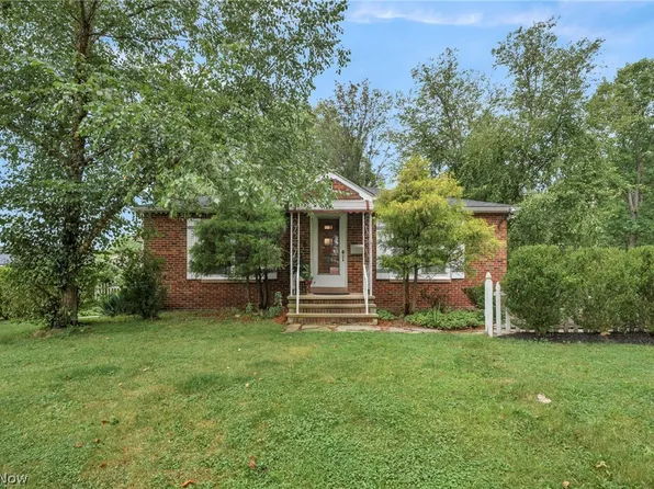 755 W Glendale St, Bedford, OH 44146