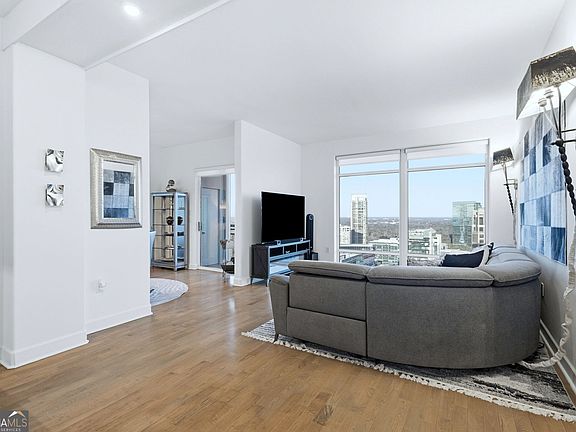 3rd image of 3445 Stratford Rd NE APT 3703