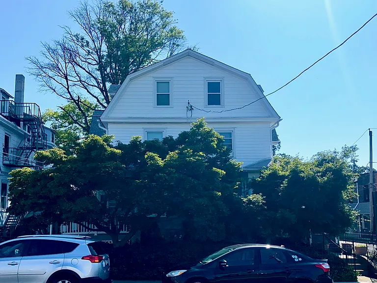 402 Cottman St #A — Photo 3