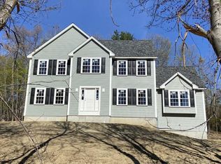 238 Prospect St, Lunenburg, MA 01462