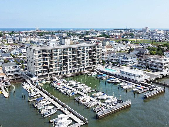 3rd image of 336 Bay Ave APT 303