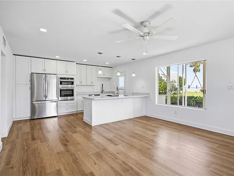 765 John Ringling Blvd #1 — Photo 8