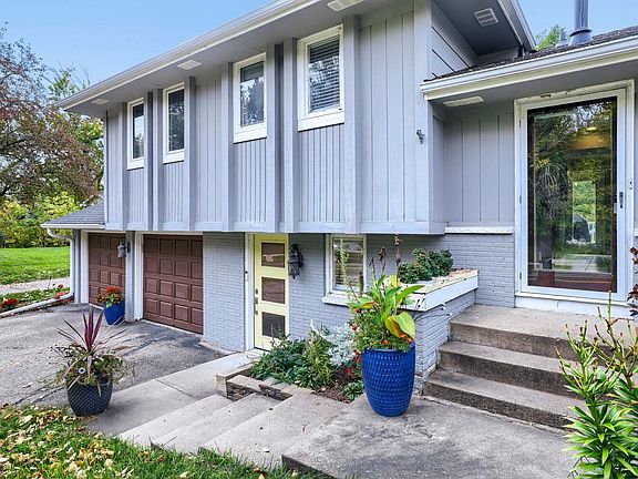 2nd image of 5608 Tracy Ave