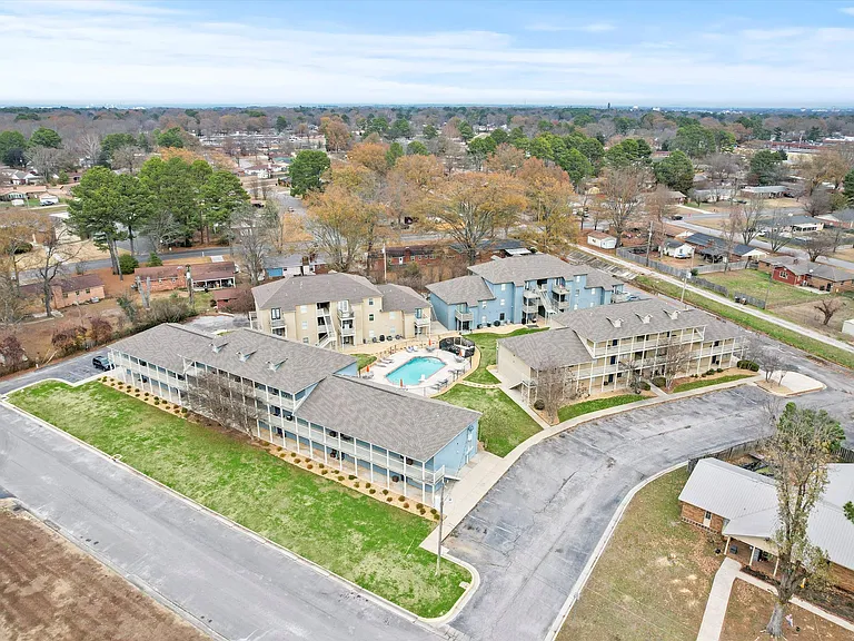 Park Towne Apartments — Photo 16