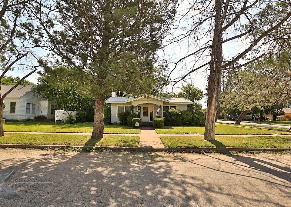 1st image of 1189 Palm St