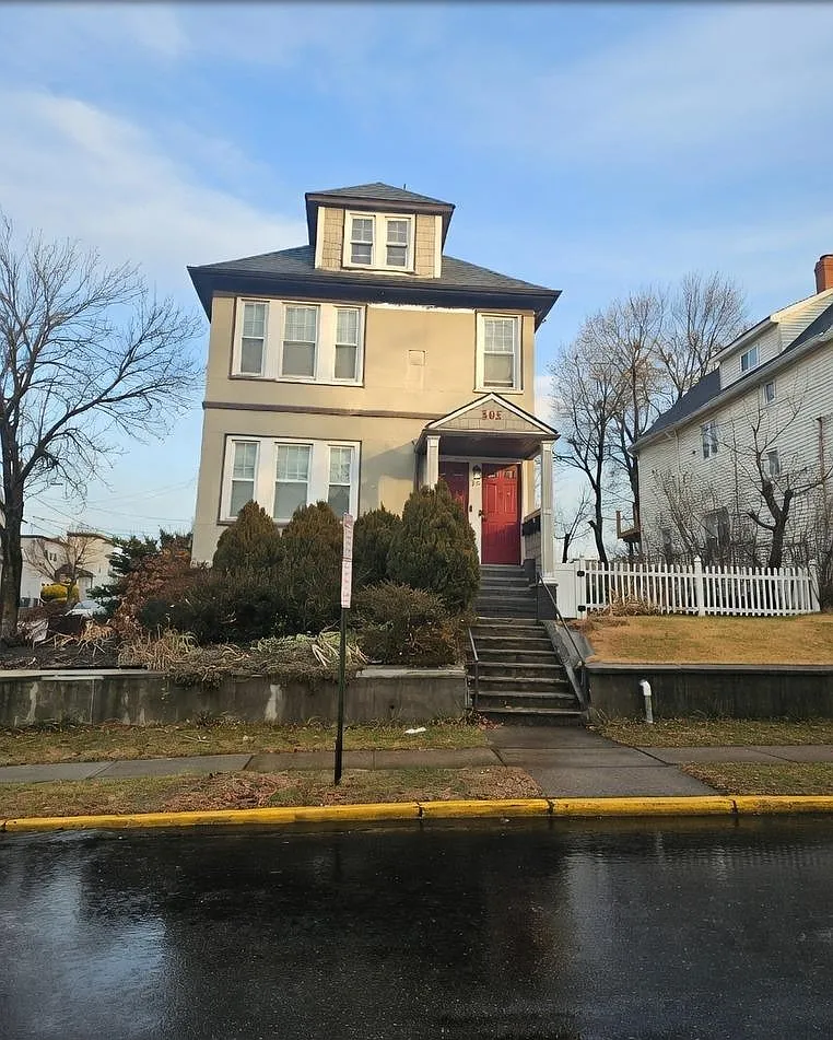 1 bed, 1.0 bath, $2,000 — Photo 1