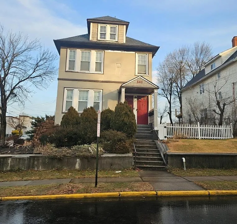 505 Hoboken Rd #B