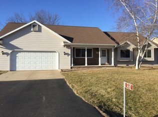 1442 Shreve Ln, Neenah, WI 54956