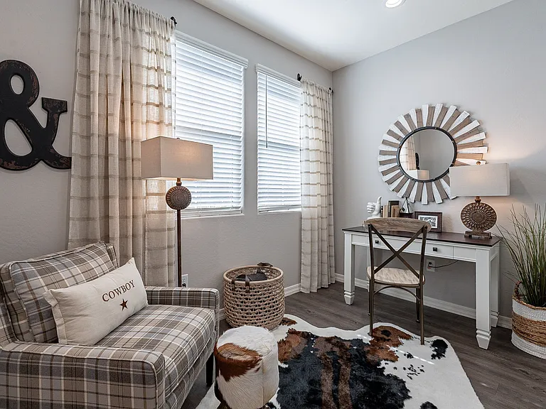 1 Bedroom with Den