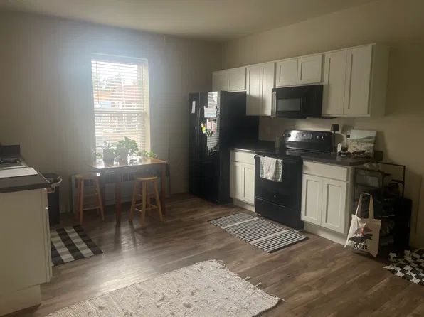 701 Quincy St #B1, Hancock, MI 49930
