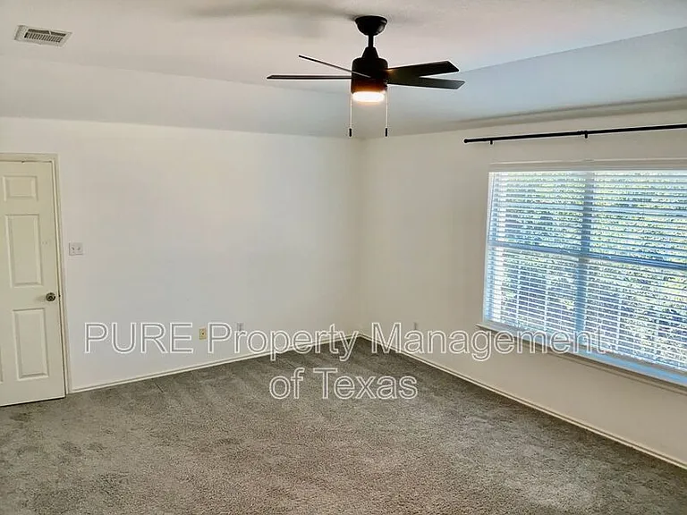 1405 Summercrest Blvd — Photo 13