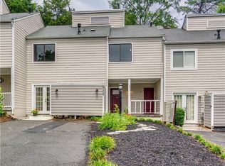 8309 Cricket Lake Dr, Charlotte, NC 28277