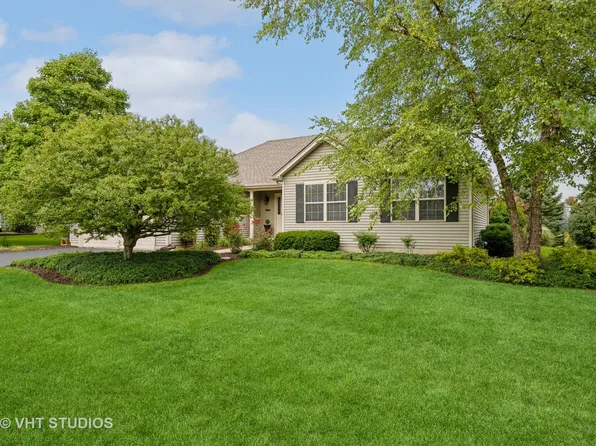 1884 Diamond Creek Ln, Aurora, IL 60503