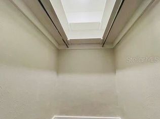 270 W Pineloch Ave #R, Orlando, FL 32806