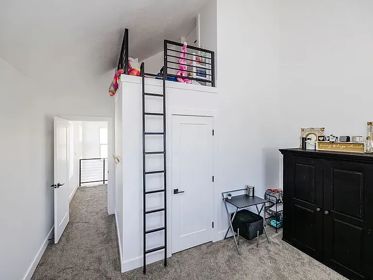 1360 Cedarwood Ln — Photo 25