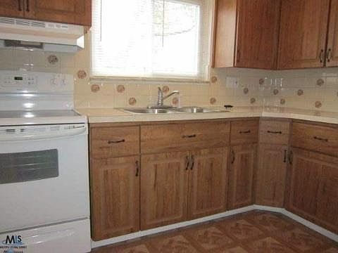 4th image of 28711 Victor St