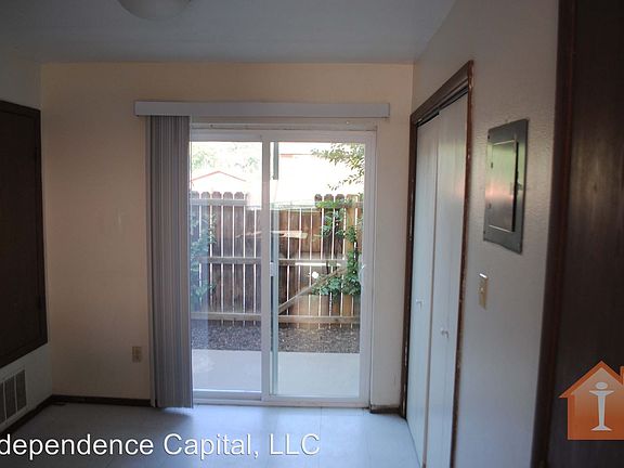4th image of 2814 Parque De Oeste Dr APT 03