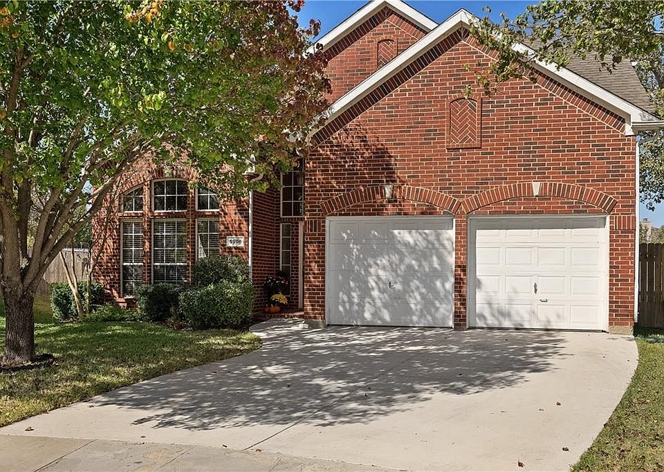 1st image of 5906 Vista Ln