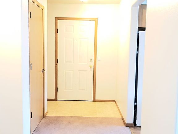 3rd image of 1109 N Western Ave #1111-B