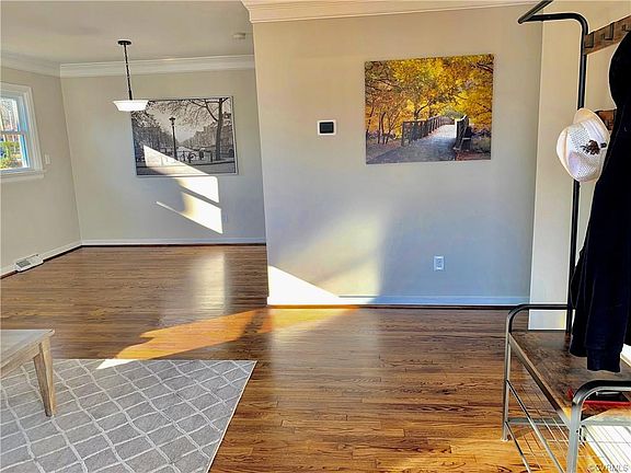 3rd image of 2930 Lauradale Ln