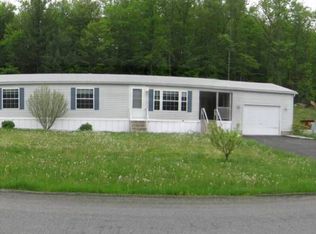 17 Sam Brooke Cir, Lehighton, PA 18235