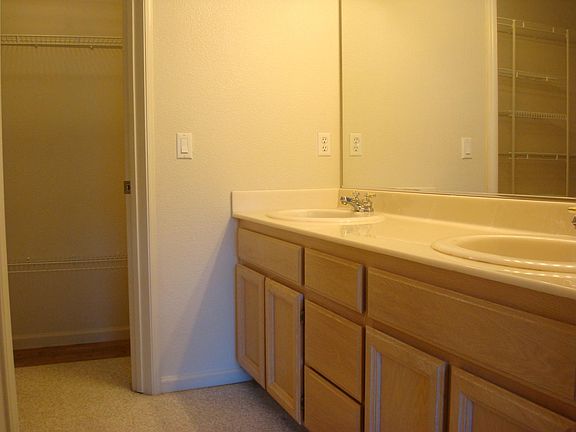 4th image of 1238 Oregold Pl