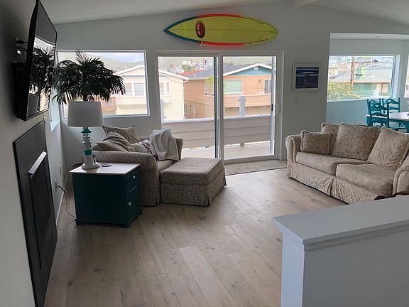 Great Room with Ocean View Deck & BBQ