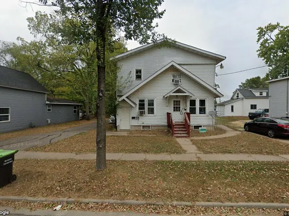 309 13th Ave W, Menomonie, WI