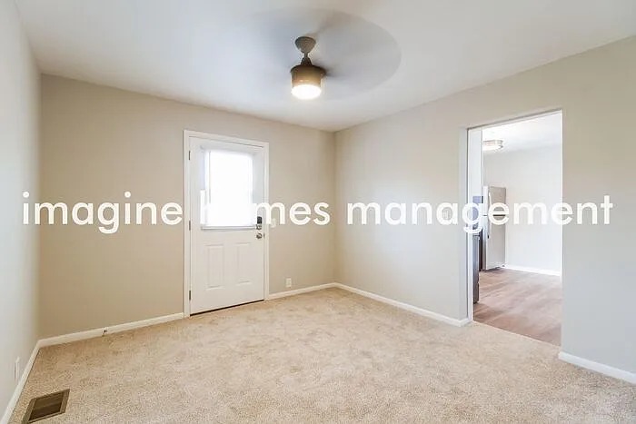1450 Cottage Ct — Photo 6