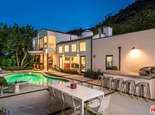 1500 Roscomare Rd, Los Angeles, CA 90077