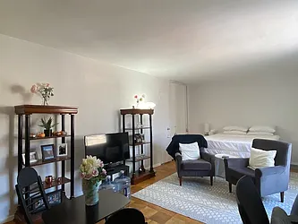 Rented by REAL New York