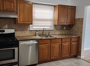 6992 58th Rd FLOOR 2, Maspeth, NY 11378