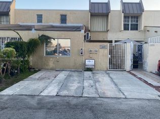 1182 W 37th Ter #11, Hialeah, FL 33012