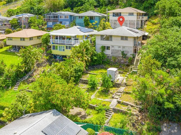 2184 Helo Pl, Honolulu, HI 96816