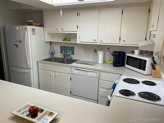 5th image of 4150 S Atlantic Ave APT 101D
