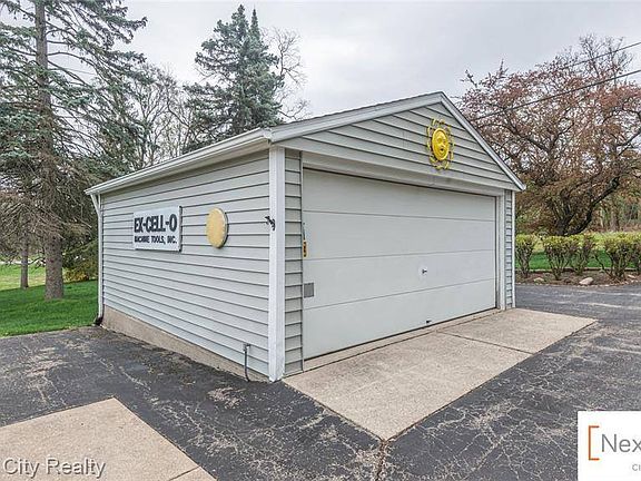 5th image of 35666 Castlemeadow Dr