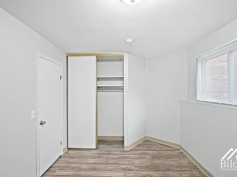 1250 South Broadway — Photo 38
