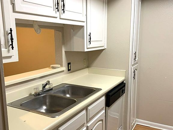 5th image of 11843 Braesview APT 1812