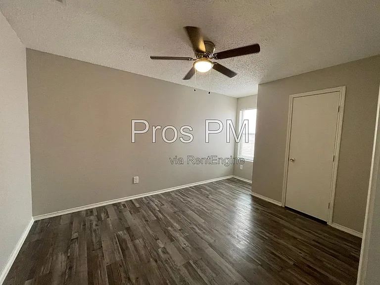5013 Waterford Dr — Photo 6