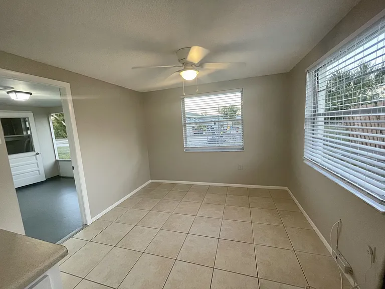 619 Shore Rd #B — Photo 10
