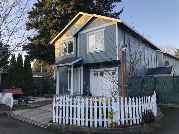 16125 SE Hawthorne Ct, Portland, OR 97233