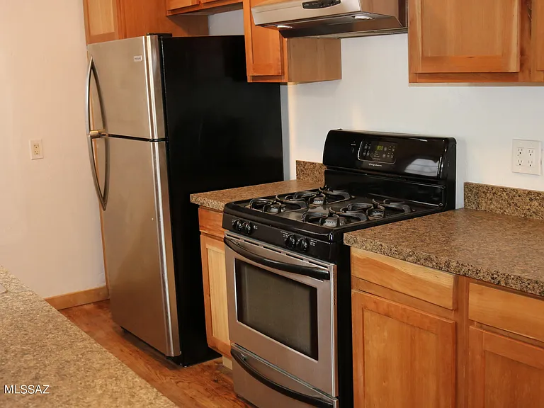 1202 N Tucson Blvd — Photo 4