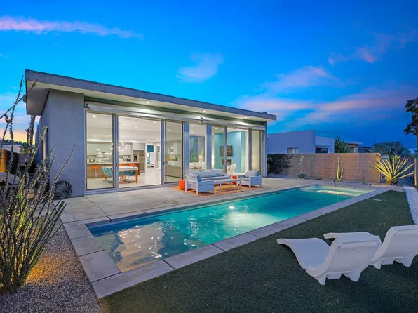 939 Bernardi Ln, Palm Springs, CA 92262