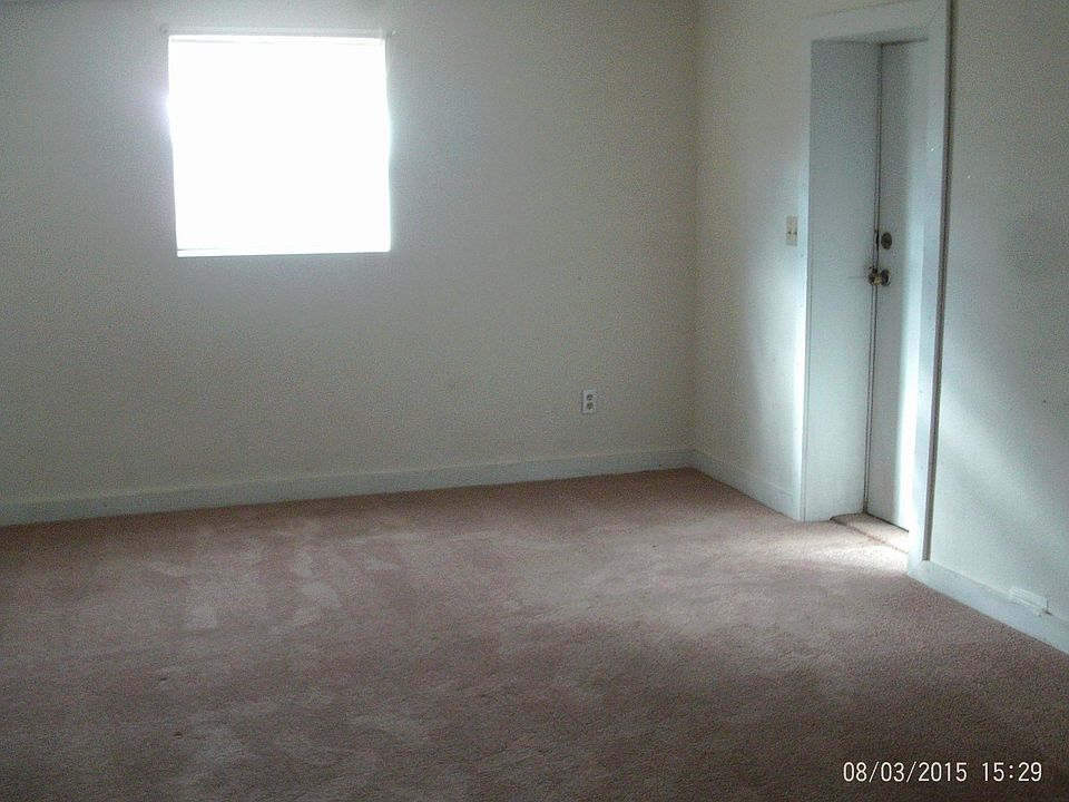 2nd image of 2314 Stockton St