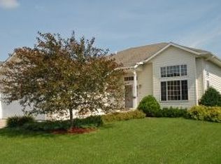 4742 Savannah Dr NW, Rochester, MN 55901