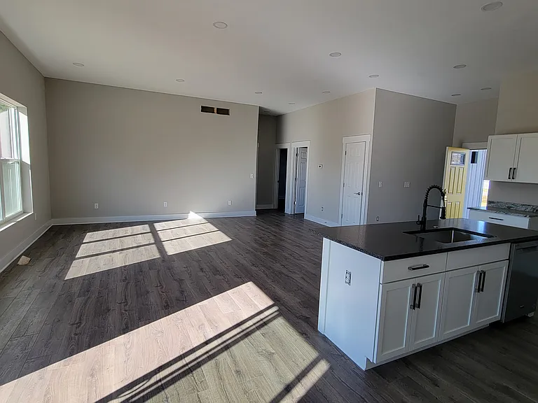 405 Sugar Maple Ln — Photo 10