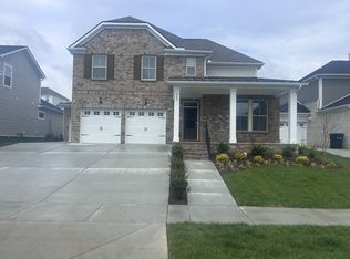 717 Tischer Dr, Hendersonville, TN 37075