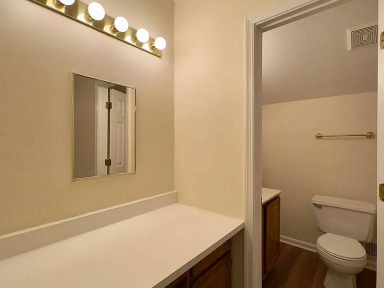 53 Cedarwood Cir — Photo 16