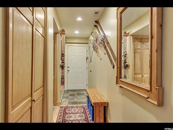 2nd image of 2000 Prospector Ave #301